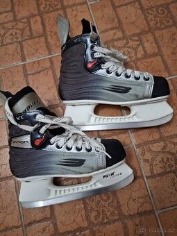 Brusle Bauer Vapor IV, vel 37.5
