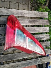 Levé zadní světlo na Citroen C4 Coupe