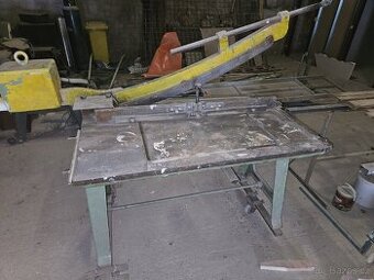 Tabulové nuzky na plech ruční