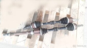 Nissan Qashqai J11 – Poloosa levá