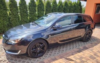 Vyměním za motorku.Opel Insignia Sport Tourer.