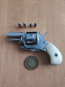 Revolver do roku 1890