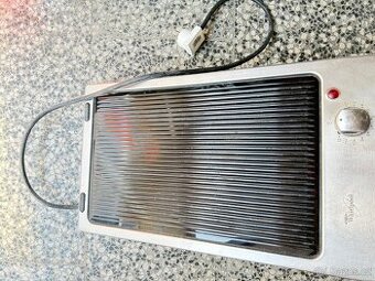 Vestavný elektrický gril