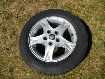 Nissan Almera / Tino originální alu kola 15''