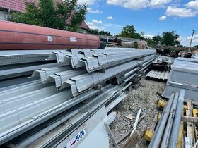 Trapezovy plech nosný 300m2