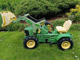 Šlapací traktor John Deere