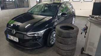 Volkswagen Golf VIII, 1,0TSi 81kW LIFE GT, ČR,1.Maj.