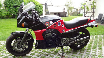 Kawasaki GPZ 900 Top Gun