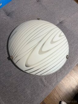 Svitidlo s LED zarovkami