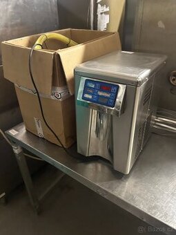Nápojový automat - 1