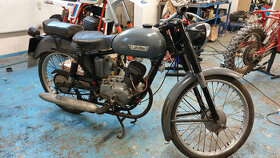 Laverda 75 sport rok v. 1953
