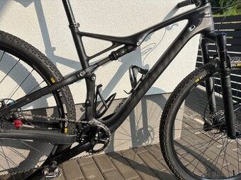 🚵♂️ Specialized Epic Comp vel L - karbon celoodpružený XC