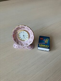 Miniatura hodin ružový porcelán