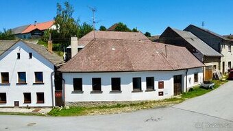 Prodej rodinného domu 170 m² s pozemkem 390 m² - Strmilov