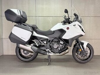 Honda NT 1100 ABS - ČR / TŘI KUFRY / QUICKSHIFTER / SEDLO