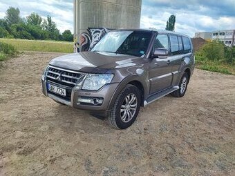 Mitsubishi Pajero 3.2 DI-D 2016 – zajímavá výbava