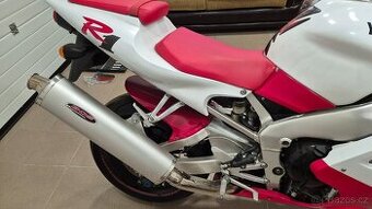 Laděný výfuk BOS na Yamaha R1 typ RN01