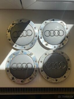Pokličky Audi