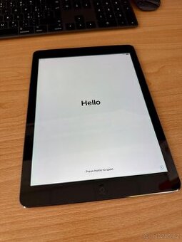 iPad Air 1. generace 16GB Wi-Fi + Cellular (model A1475)