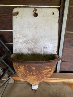 STARÁ LITINOVÁ VÝLEVKA