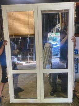 Dvoukřídlé balkonové dveře 148x227cm použité