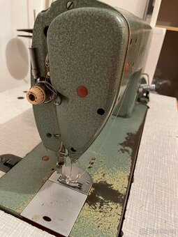 Šicí stroj Textima