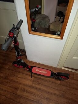 Koloběžka - skládací inSPORTline Discola