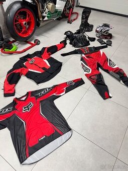 Kompletní oblečení FOX