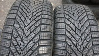 2ks TOP zimnich pneu najeto 200km PIRELLI 215/55R17 98V