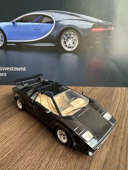 LAMBORGHINI COUNTACH (1988) model 1:24 Bburago