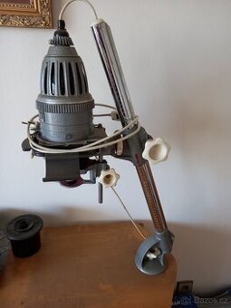 Zvětšovací přístroj na fotky