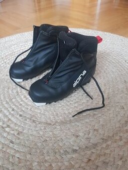 dětské boty na běžky Alpina vel. 34