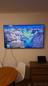 65" 4K UHD IPS displej (163.9 cm)