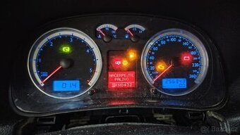 prodám naftové sportchrom budíky do VW Golf 4 a VW Bora