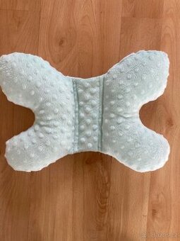 Polohovací polštářek pro miminko