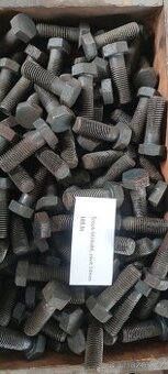 Velký výběr spojovacího materiálu (šrouby různé),podložky