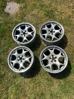 5x100  8x17  mim kola VW Skoda  mk3 gti