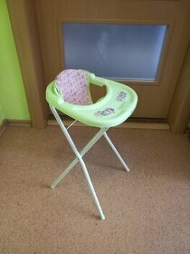 Krmící židlička pro panenky