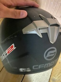 Prodám motocyklovou přilbu LS2 CFMOTO (vel. L)