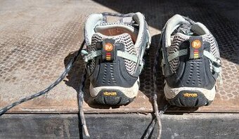 Merrell vel.40
