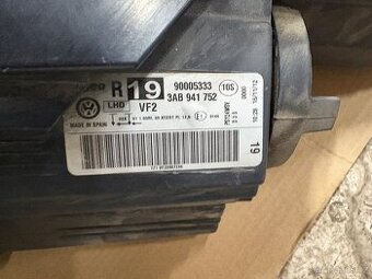 Světla Passat B7 xenon