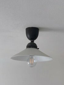 Stropní lampa rok 1930