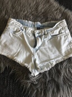 Kraťasy zn.H&M vel.38
