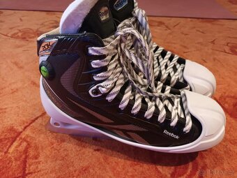 Brankářské brusle Reebok 20K, vel.11, užší, 1x použité