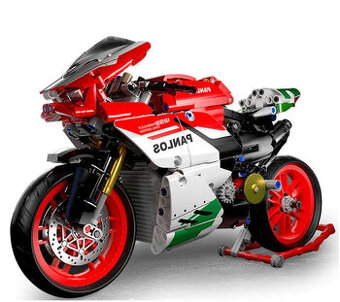 stavebnice / model motorka Ducati