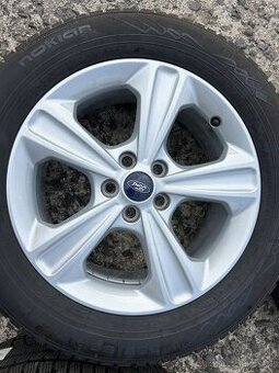 Ford Kuga ,235/55/17 zimní sada