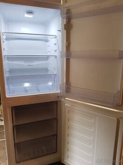 lednice s mrazákem Beko 150 cm