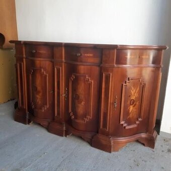 Komoda - pravé dřevo, výroba Itálie - délka 173 cm