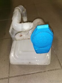 Nádobka ostřikovačů Octavia II