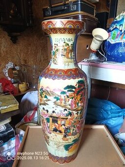 Staré keramické kovové porcelánové vázy malovane